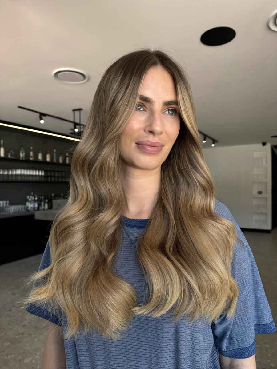 Beyond the Straight Weft: Mastering the Art of Curly and Wavy Hair Extensions